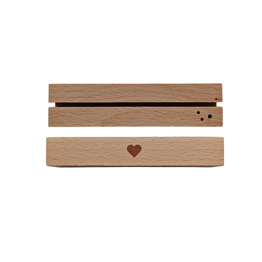 Houten kaarthouder met hartje – licht hout