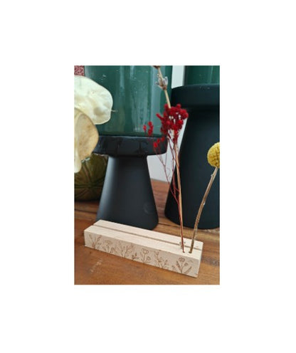 Kaarthouder met bloemen, licht hout