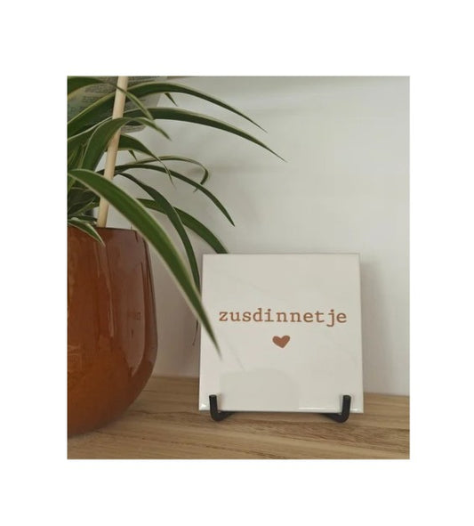 Tegeltje Zusdinnetje off white